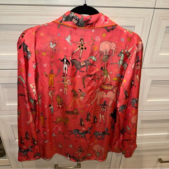 Charming Pink Animal Print Pajama top - - Picture 3 of 8